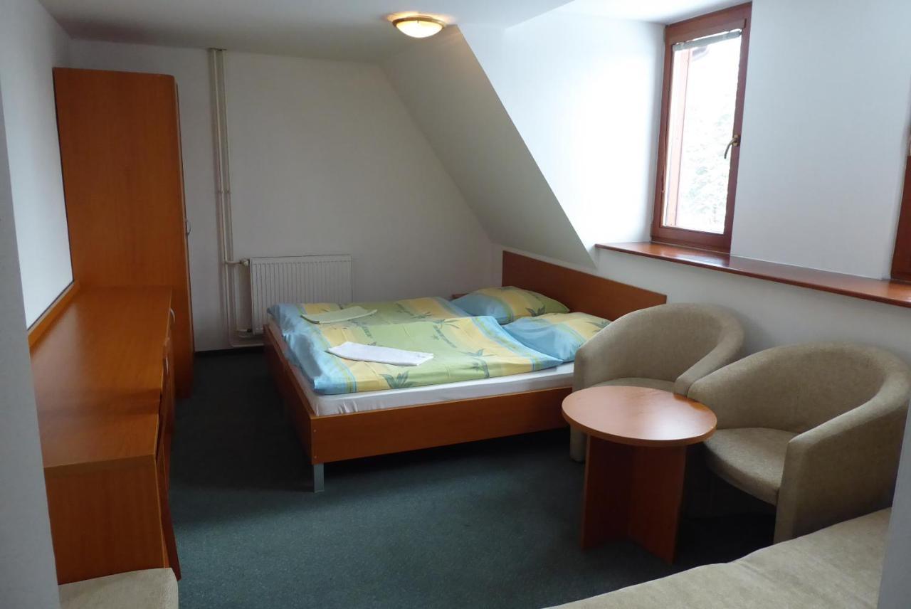 Tri Studnicky Apartment Strbske Pleso ภายนอก รูปภาพ